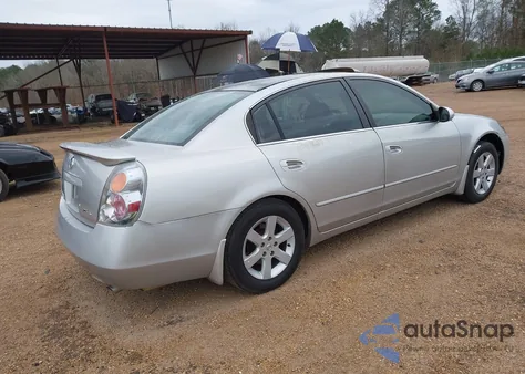 2003 Nissan Altima 2.5 S z USA, uszkodzony, nr VIN 1N4AL11D73C167466